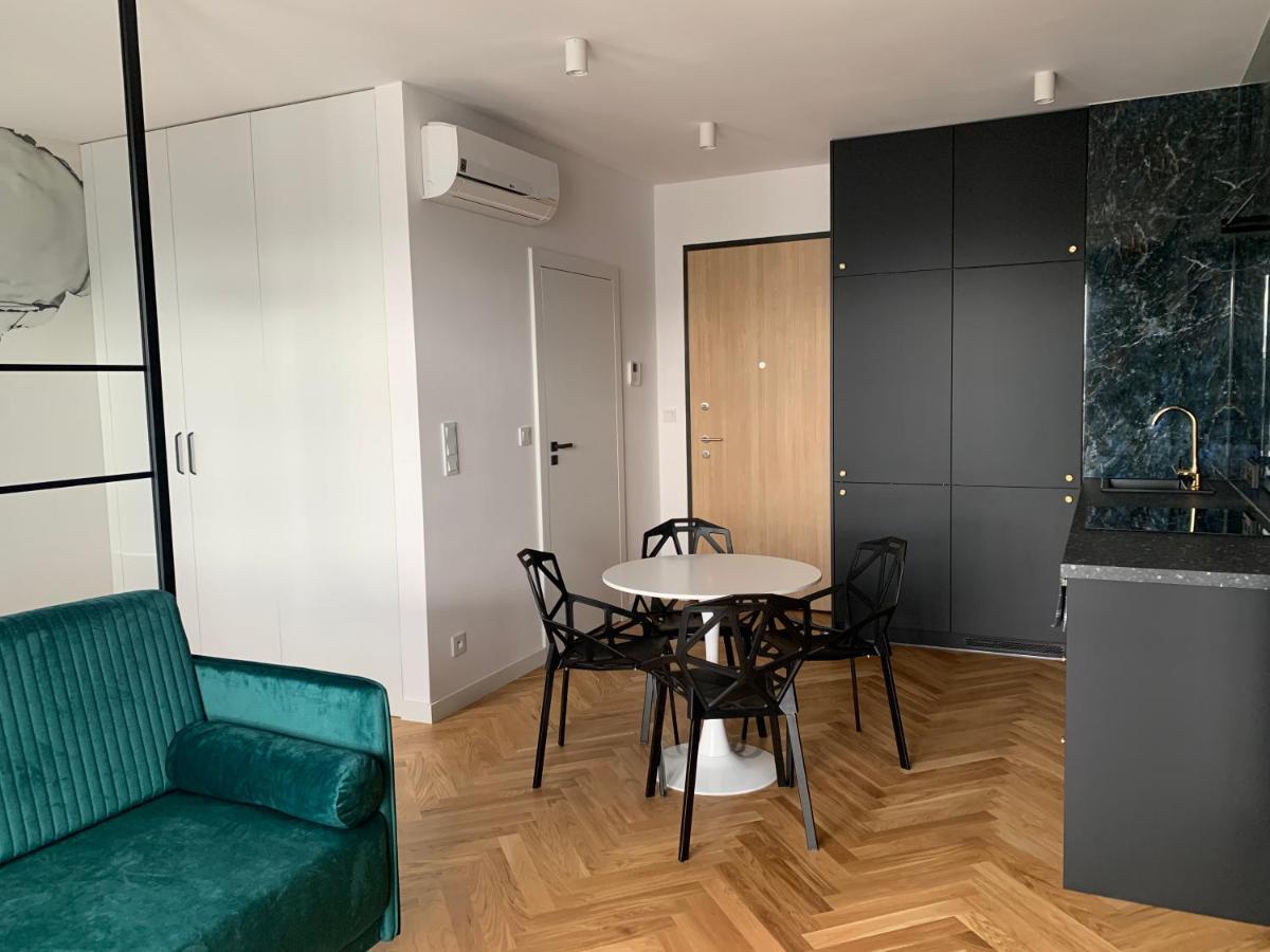 Apartamenty Wola Goleszowska Varsovie Extérieur photo